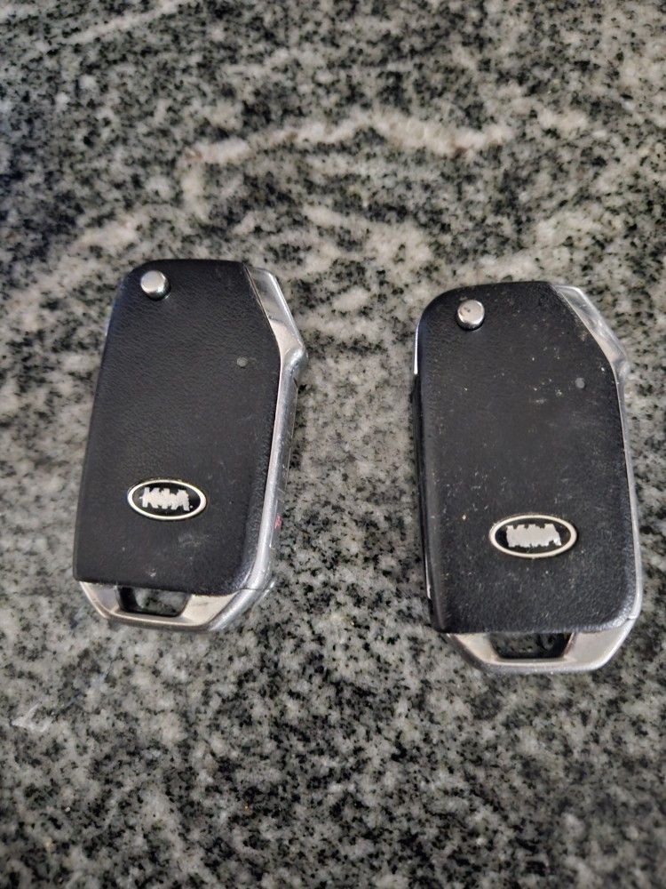 2022 KIA SPORTAGE KEYS