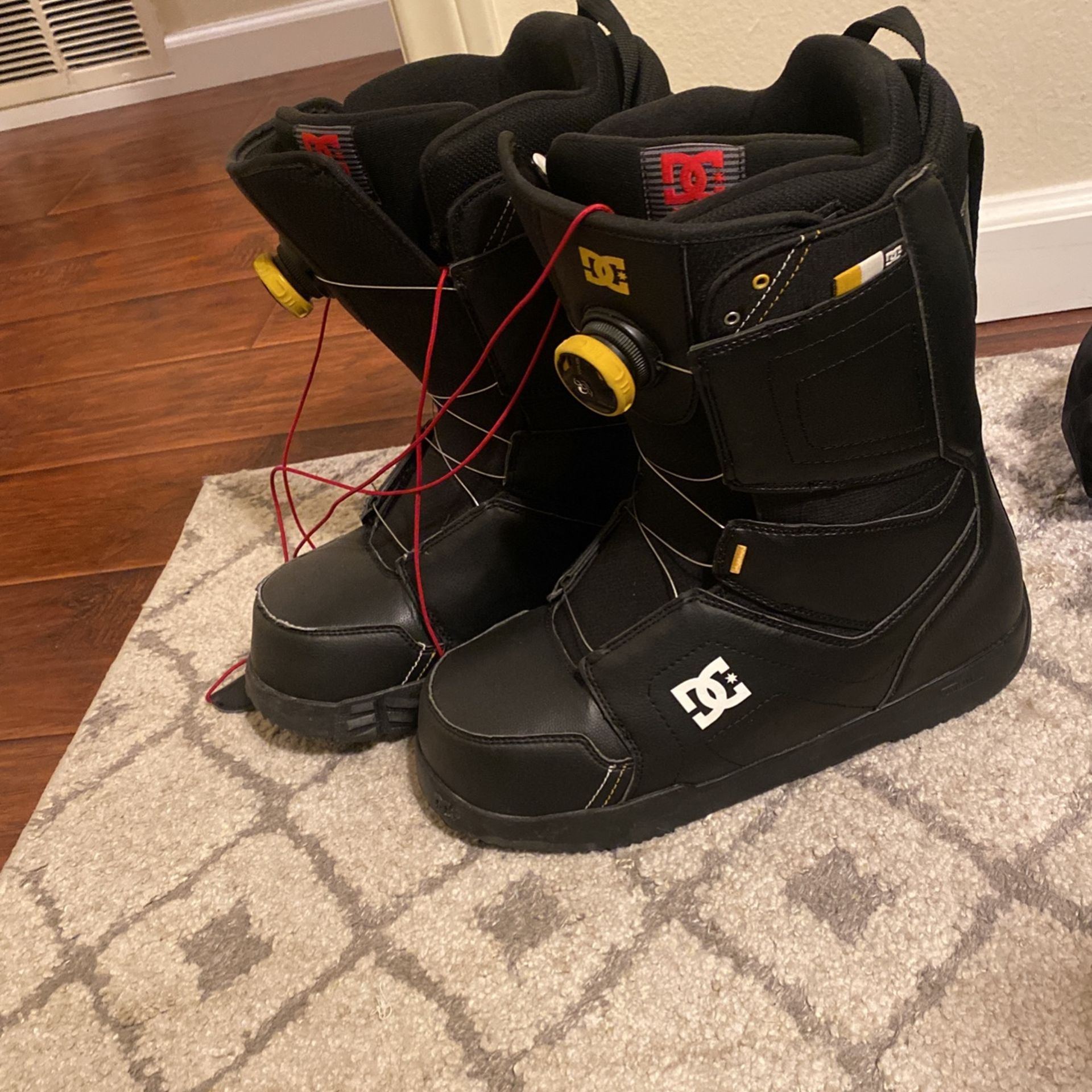 DC Snowboard Boots - Size 10
