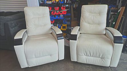 Canmore Leather Power Recliner with Power Headrest