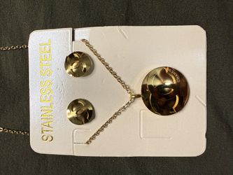 Stainless Steel Fashion Necklace And Earrings 