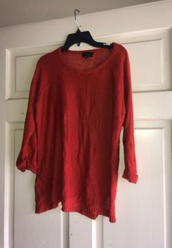 Used women’s shirt size small