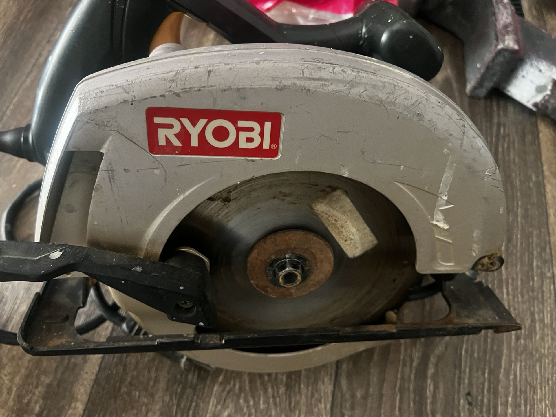 RYOBI SAW