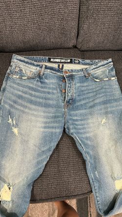 Size 40 Billionaire Boys Club