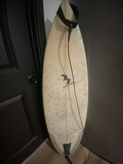 Surfboard 4’10