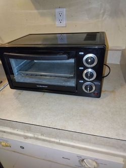 Very nice hardly got used toaster oven