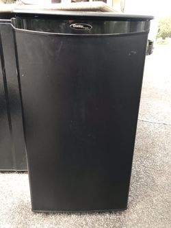 Mini fridge