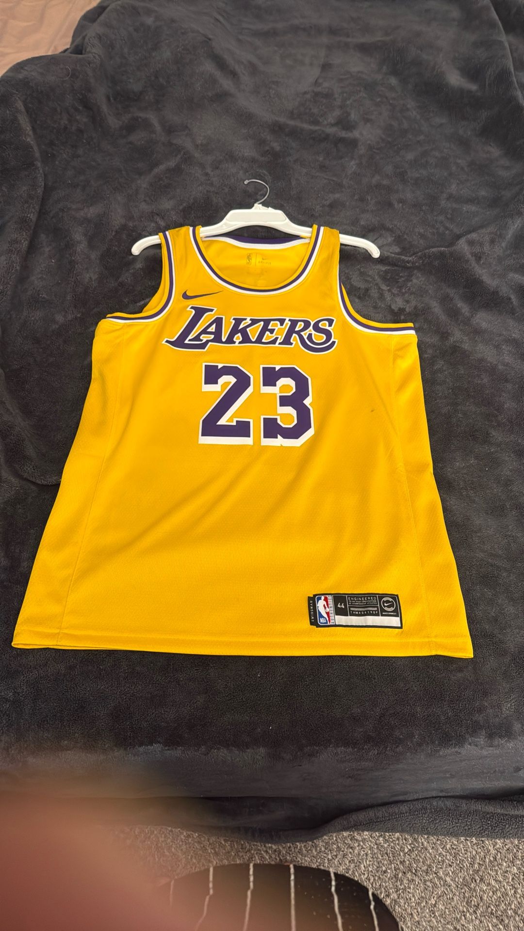 Los Angeles Lakers - Lebron James Nike Dri-fit Jersey - Size Medium