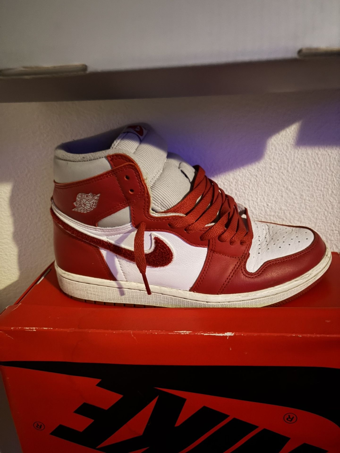 Jordan 1 High OG Newstgia Chenile 