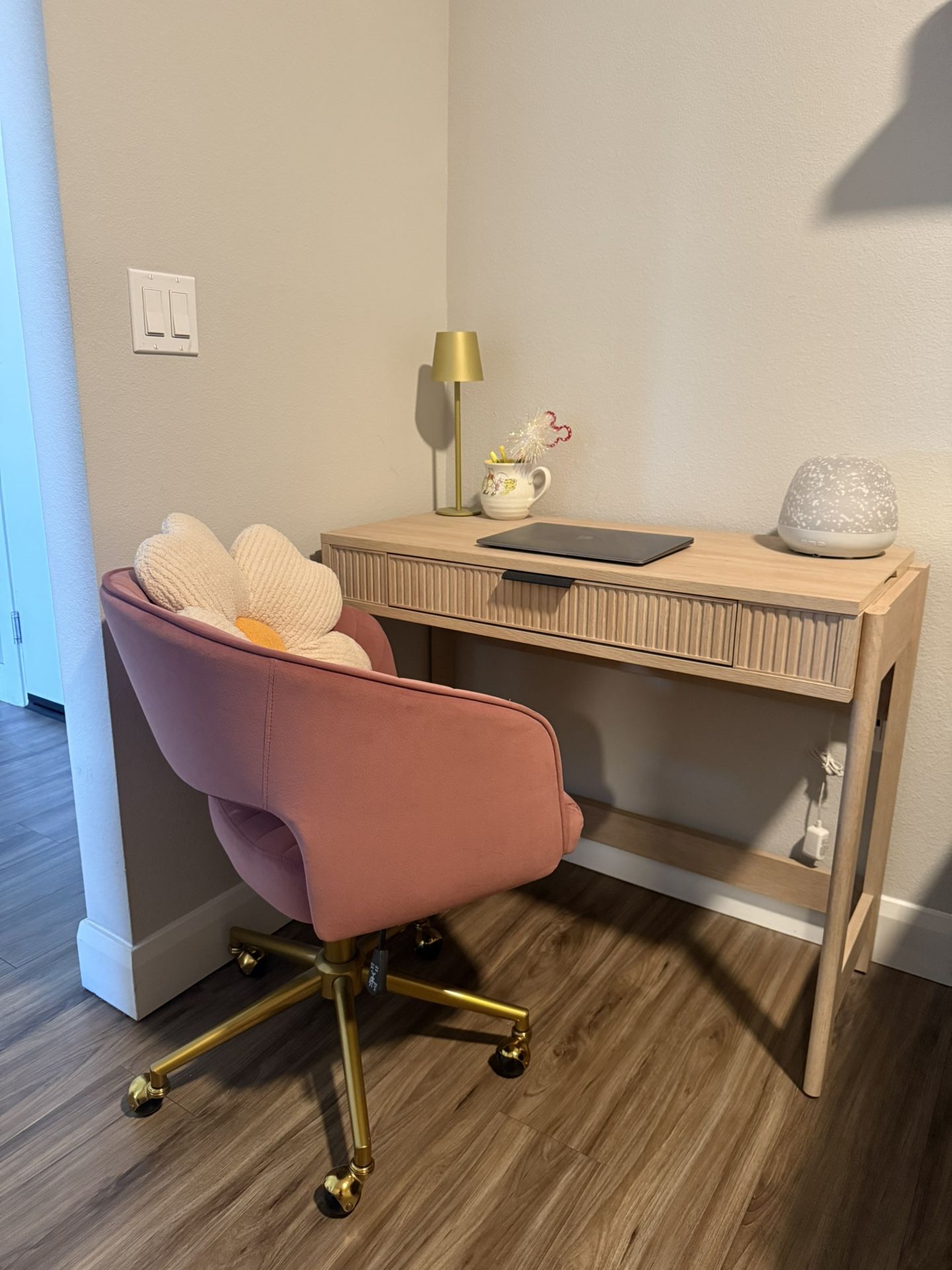 Lift Top Desk With Drawer