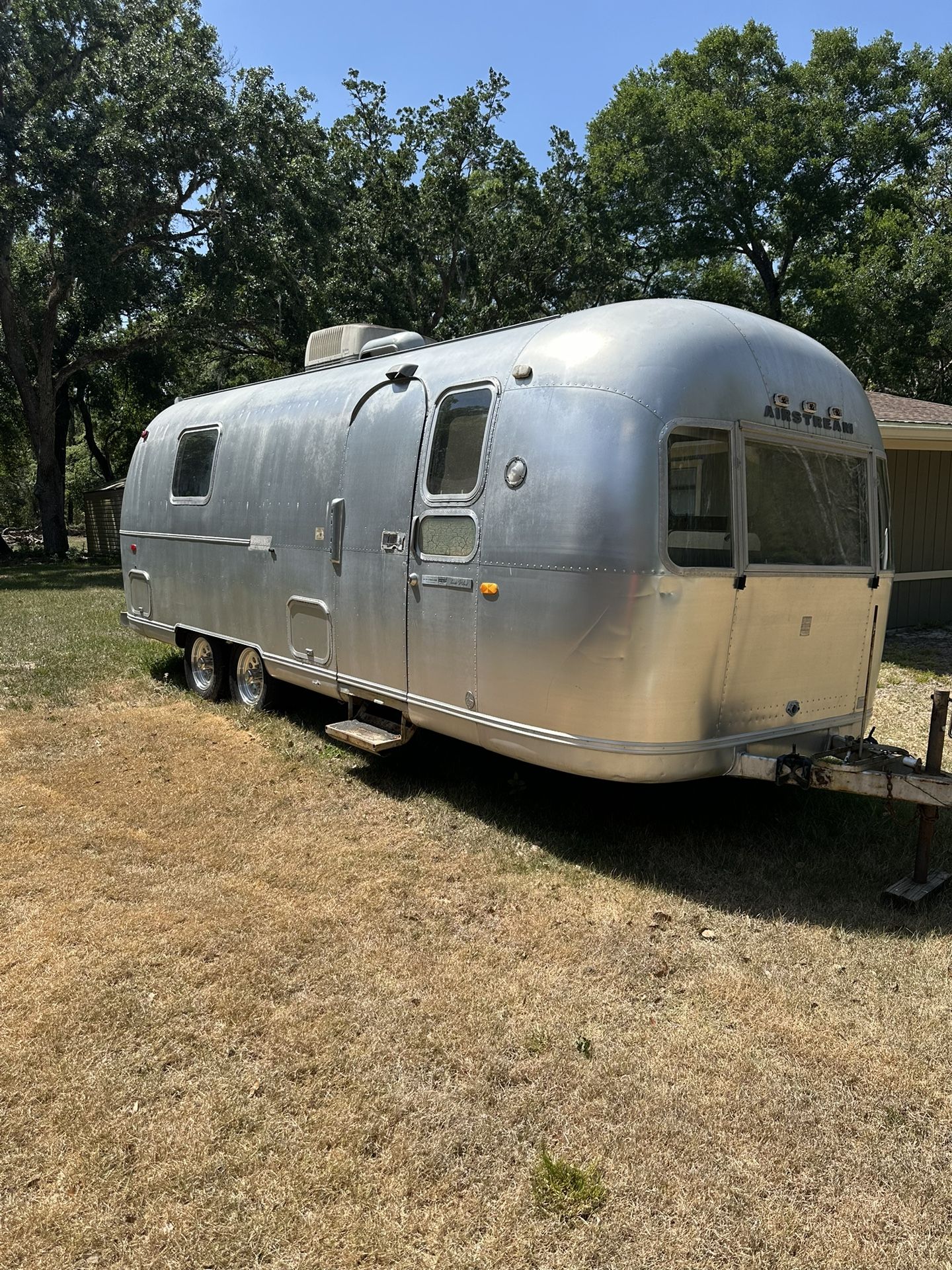 1971 Airstream Land Yacht Tradewind