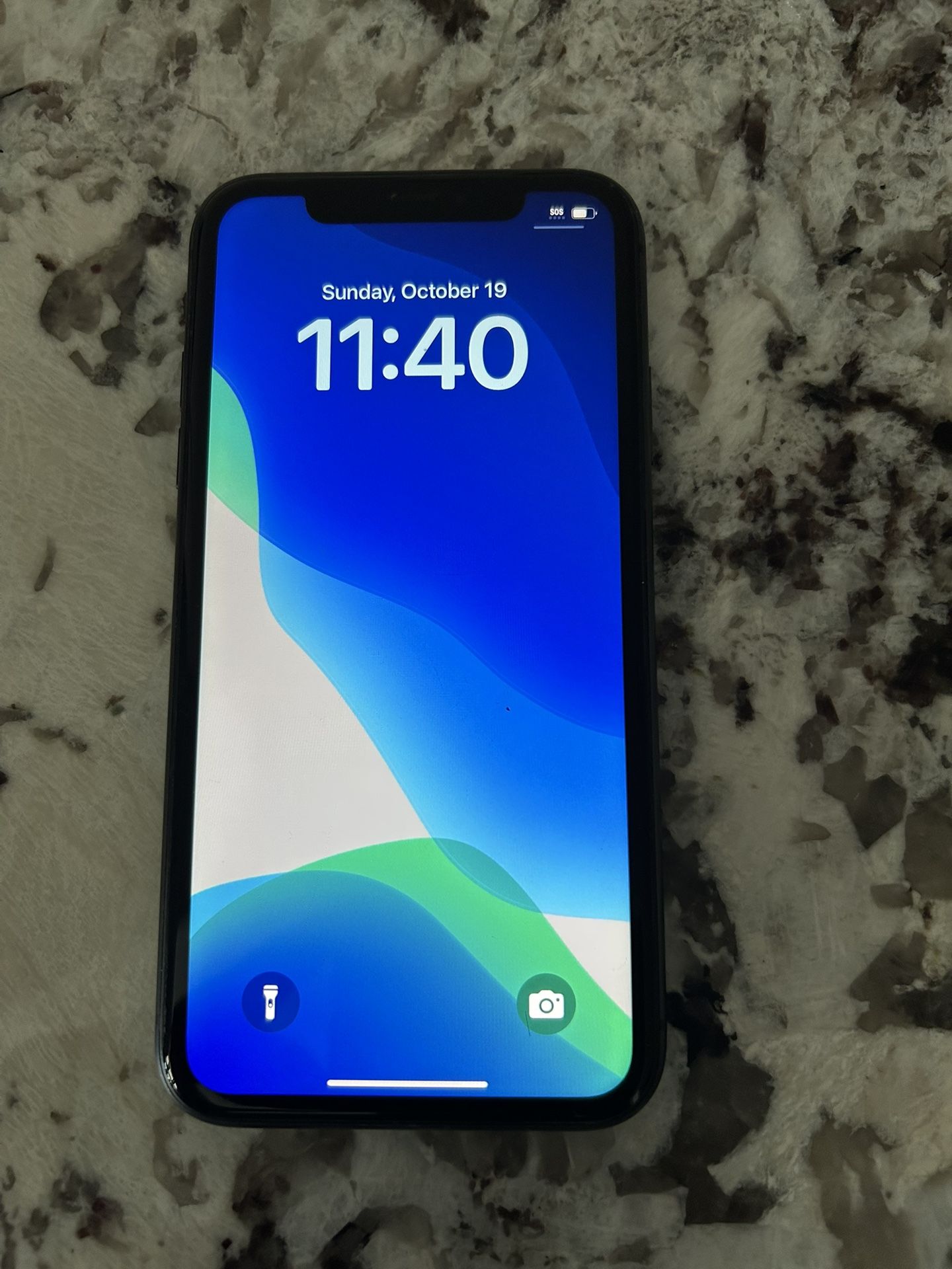 iPhone 11 Unlocked In Excellent Condition 