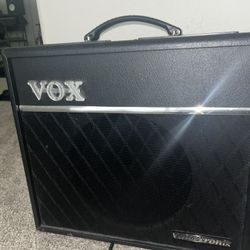 Used VOX AD VT 40, 40 Watt (30 RMS) Valvetronix Guitar Combo Amp