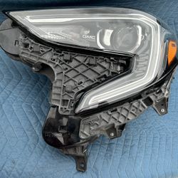 2020 OEM GMC terrain SLT Front Driver Side   Headlight  