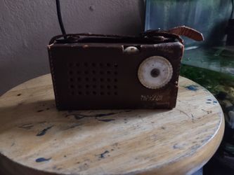 Vintage 1950 Radio