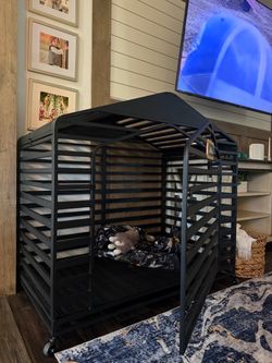 Dog kennel