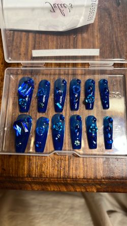 Brand New Press On Nails
