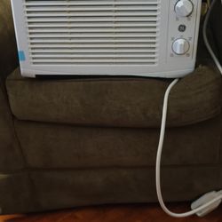 G.E. Me 5100 But Model AHEC05A