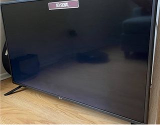42” LG TV