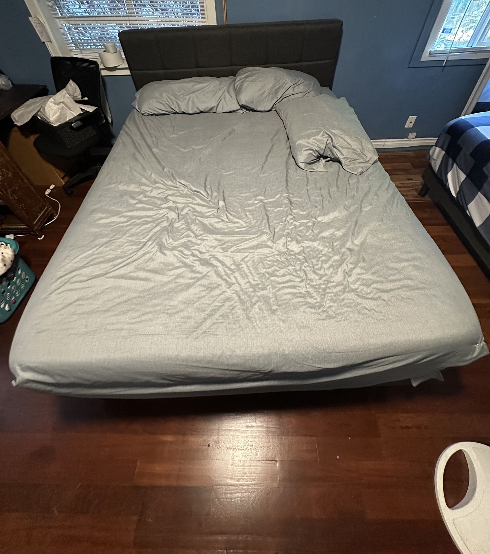 Queen Size Mattress + Bed Frame + 3 Pillows