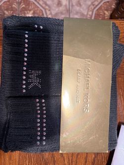 Michael Kors scarf & hat set