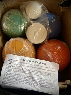 -*NEW**Bocce ball Set w/Case