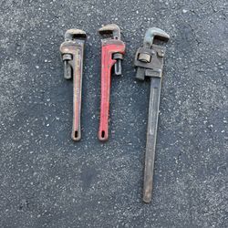 Pipe Wrench