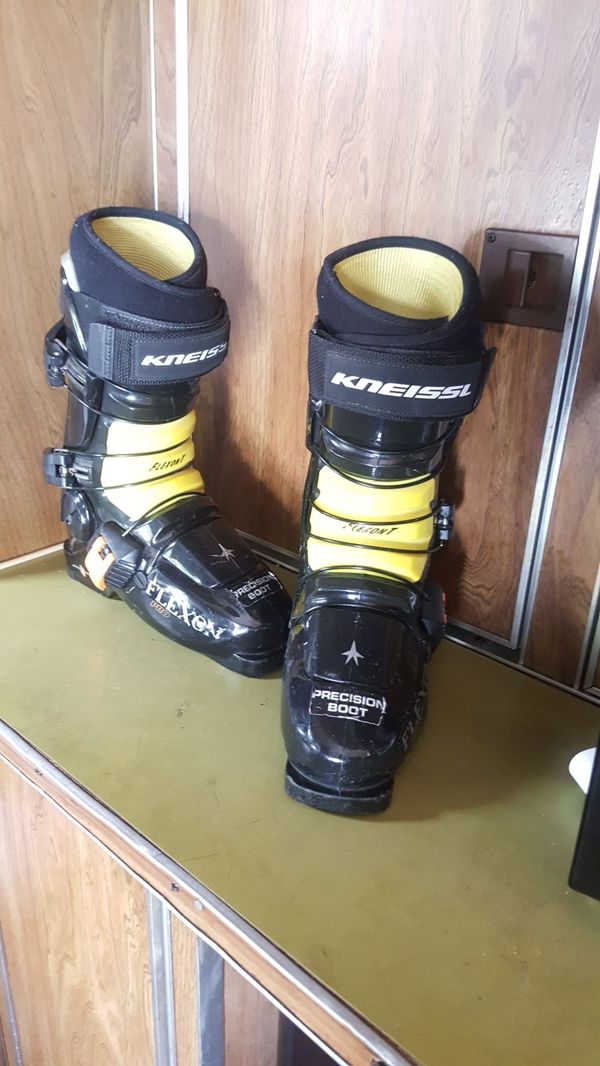 Kneissl Flexon Pro Ski Boots Size 5.5 for Sale in Hazard, CA OfferUp