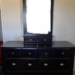 Bedroom Furniture Set