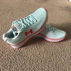 New Under Armor HOVR Velociti Shoes