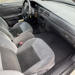 2003 Ford Taurus