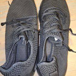 Mens Slip On Sport Running Walking Sneakers Non Slip Lightweight Breathable Knitted mesh Shoes Outdoor Working Casual for Men
