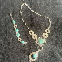 Turquoise Stone Silver-Tone Pendant Necklace and bracelet- Women's Jewelry. 925SP
