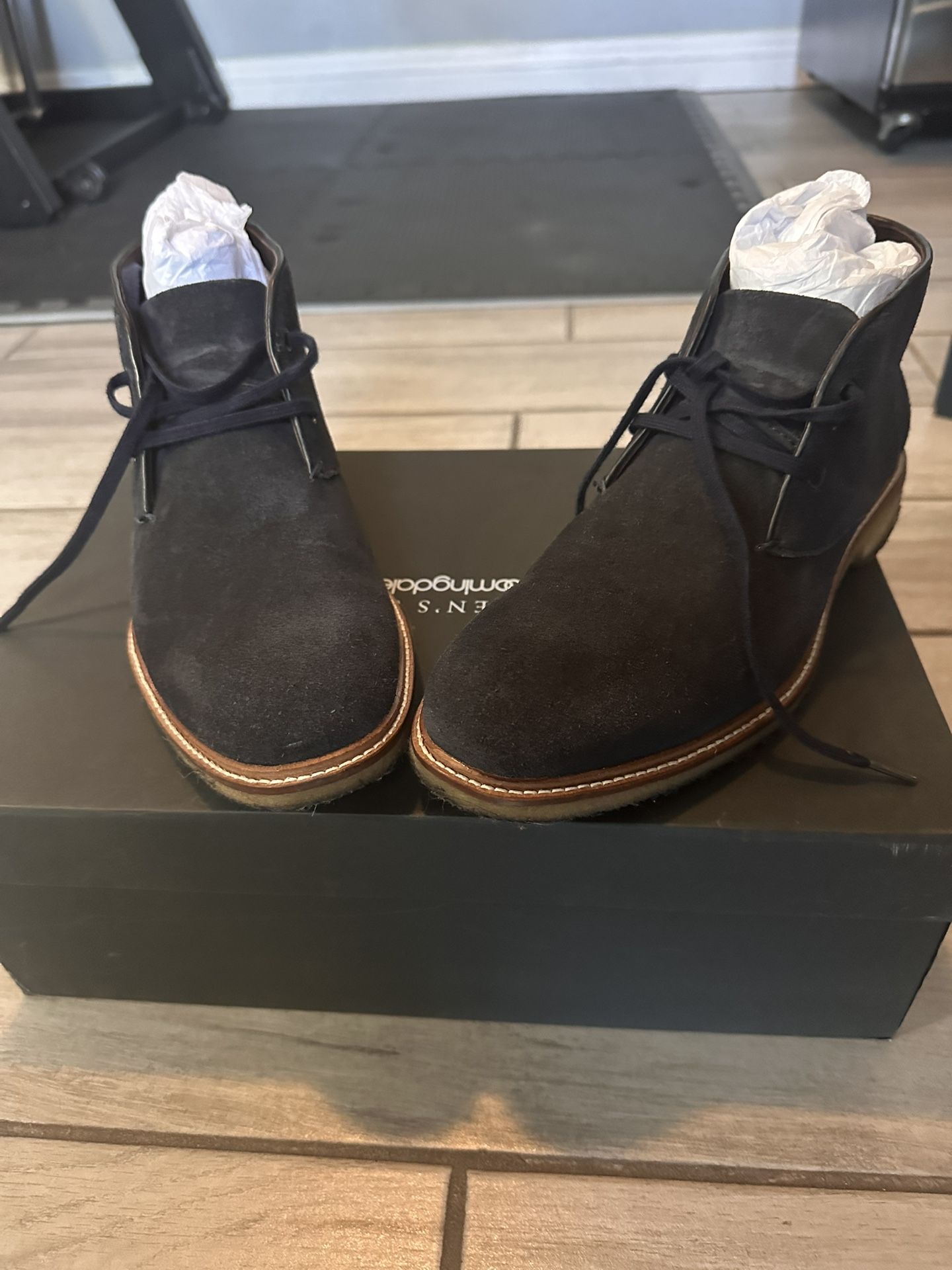 Bloomingdale’s Blue Suede Chukka Boots Size 7 1/2