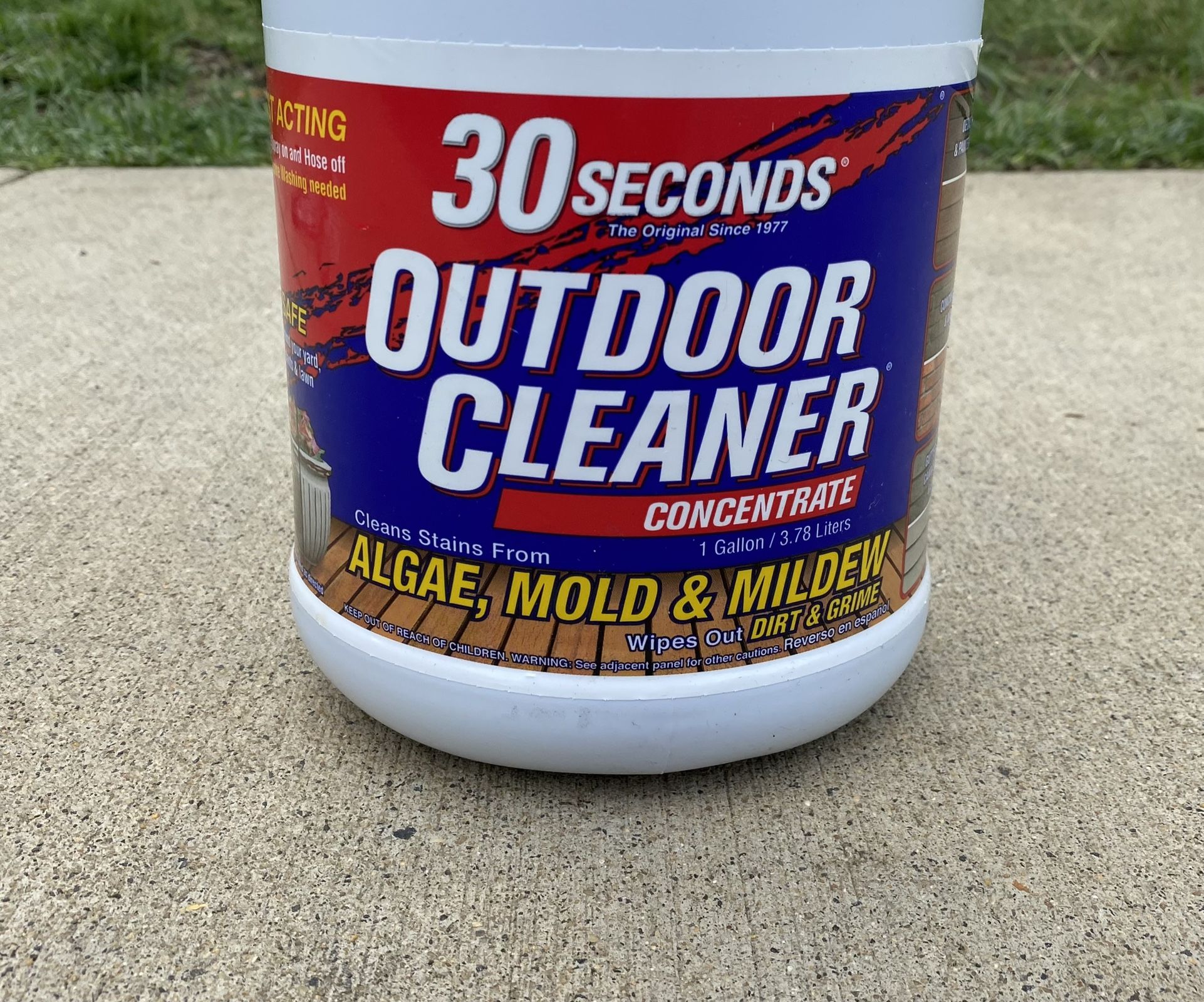 30 Seconds Outdoor Cleaner Concentrate Cleans Stains From Algae Mold & Mildew 1 Gallon ~ New