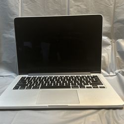 MacBook Pro 13 “ 2015 1TB SSD | Dual Core i5 2.7 GHz 