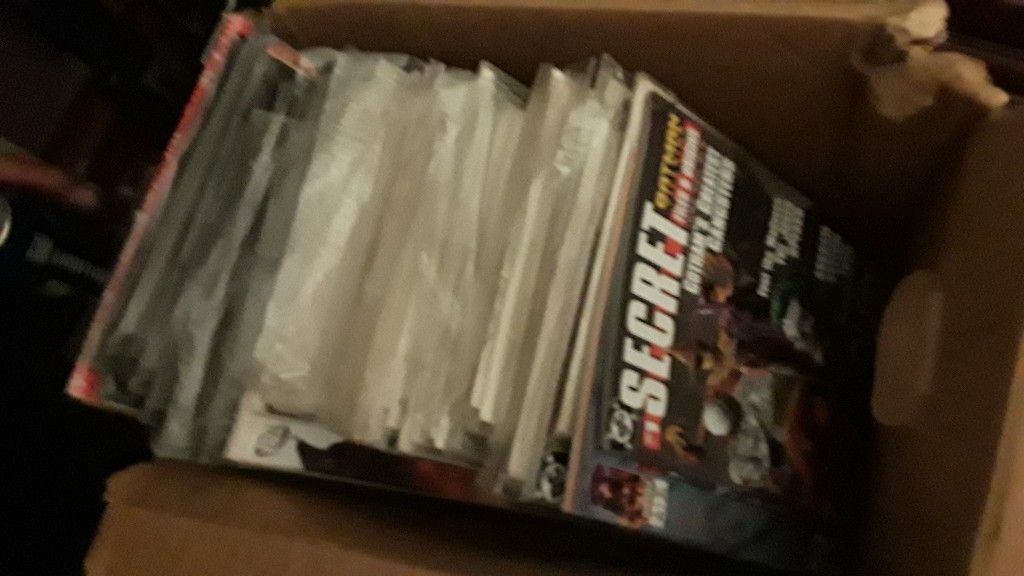 Assortment of comic books over 50 from Marvel to DC Comics
