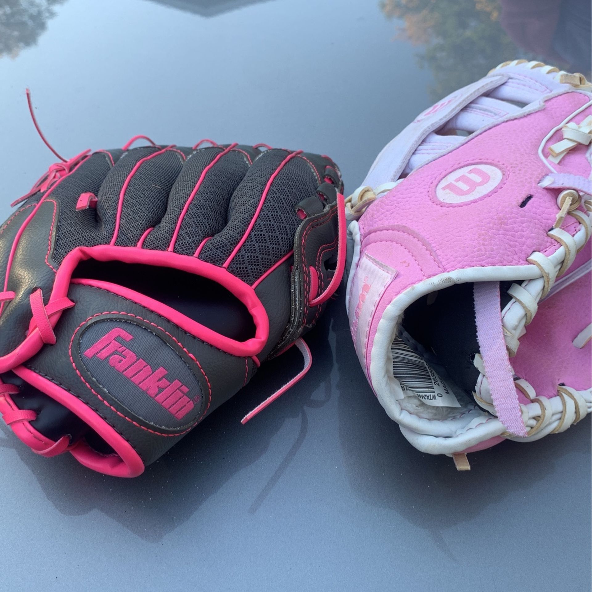 Girls T-Ball/Softball Gloves