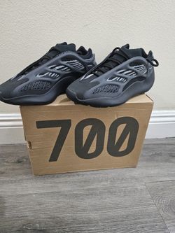 Adidas Yeezy 700 V3 Dark Glow