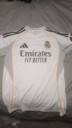 Real madrid jersey Size M