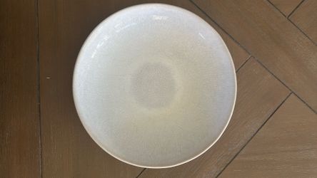 Pottery Barn white pasta Bowles