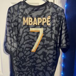 MBAPPÉ PSG 