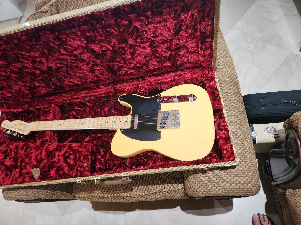 2017 Fender American Vintage '52 Re- Issue  Telecaster 