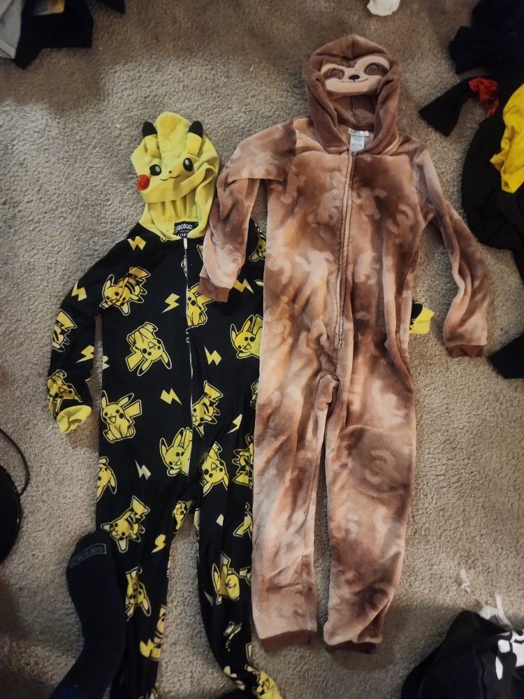 Variety Of Kids Cloths From Ages 5 To 14