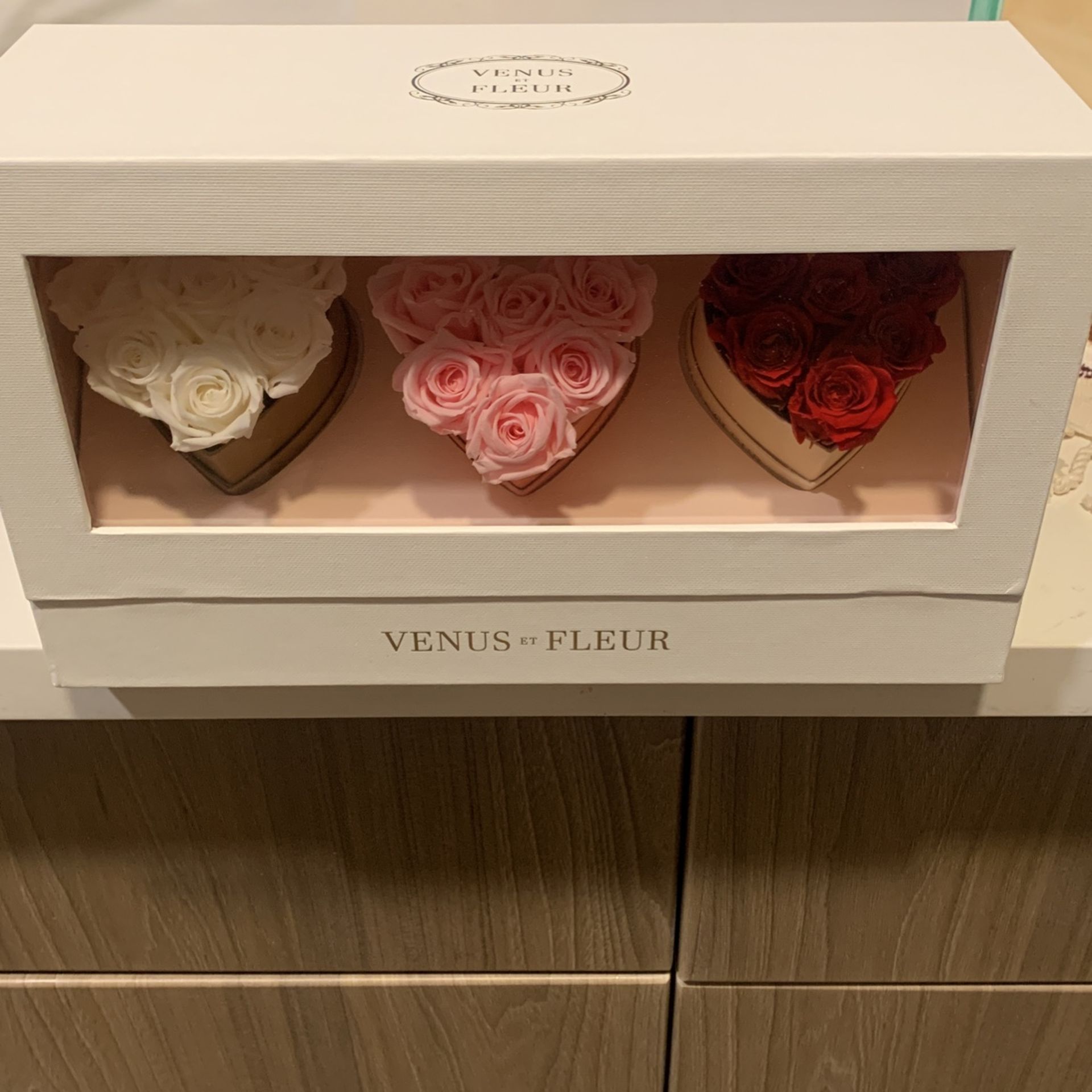 VENUS ET FLEUR ROSES great Mother’s Day, gift or birthday