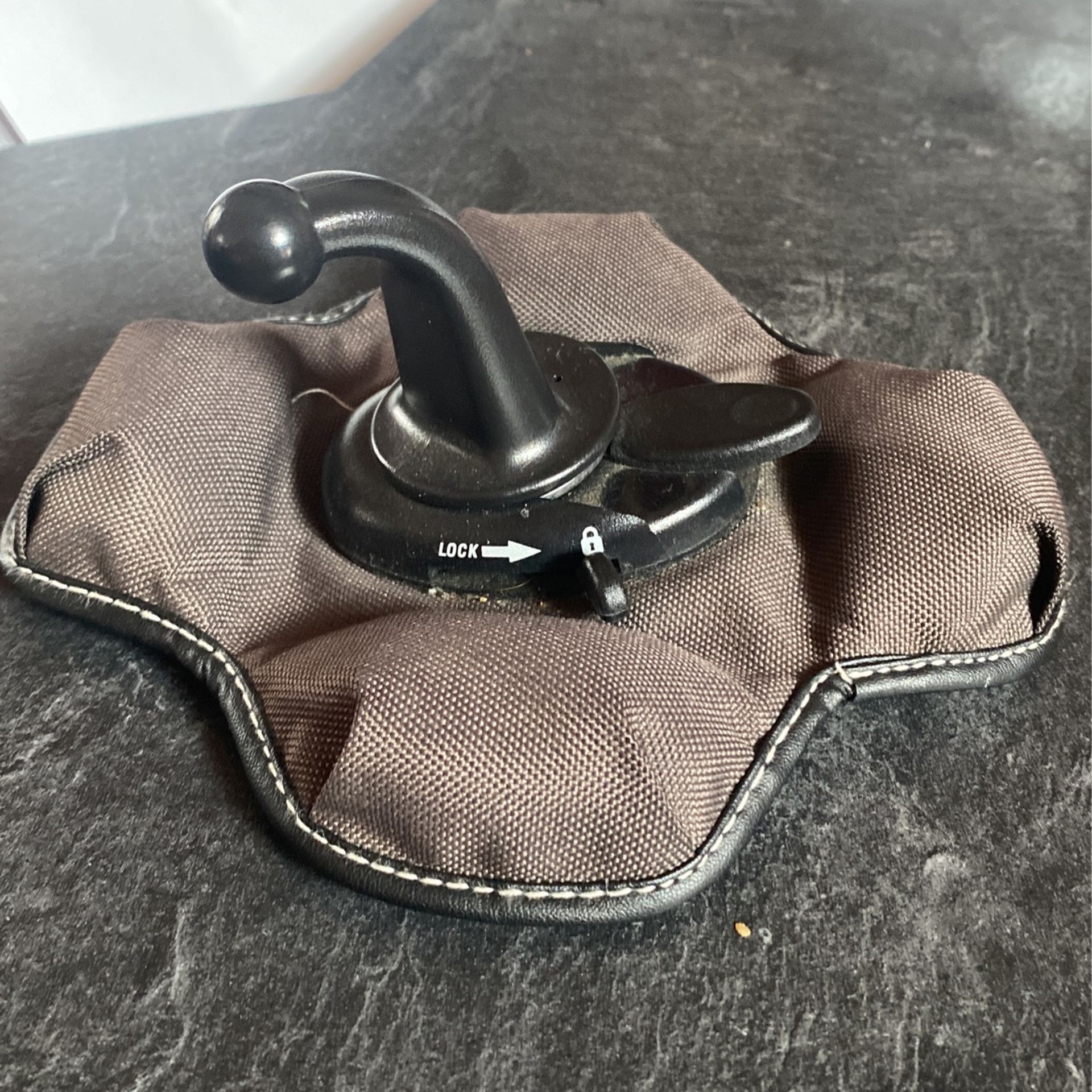 GARMIN Weighted Dash Mount