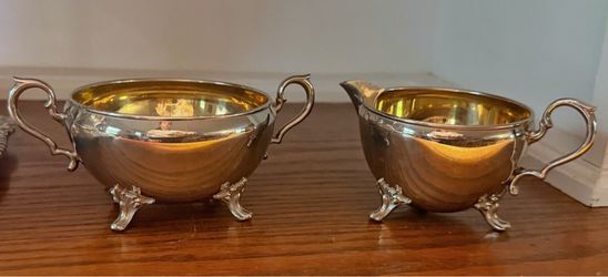 Vintage Manning Bowman Silverplate Creamer & Sugar Bowl
