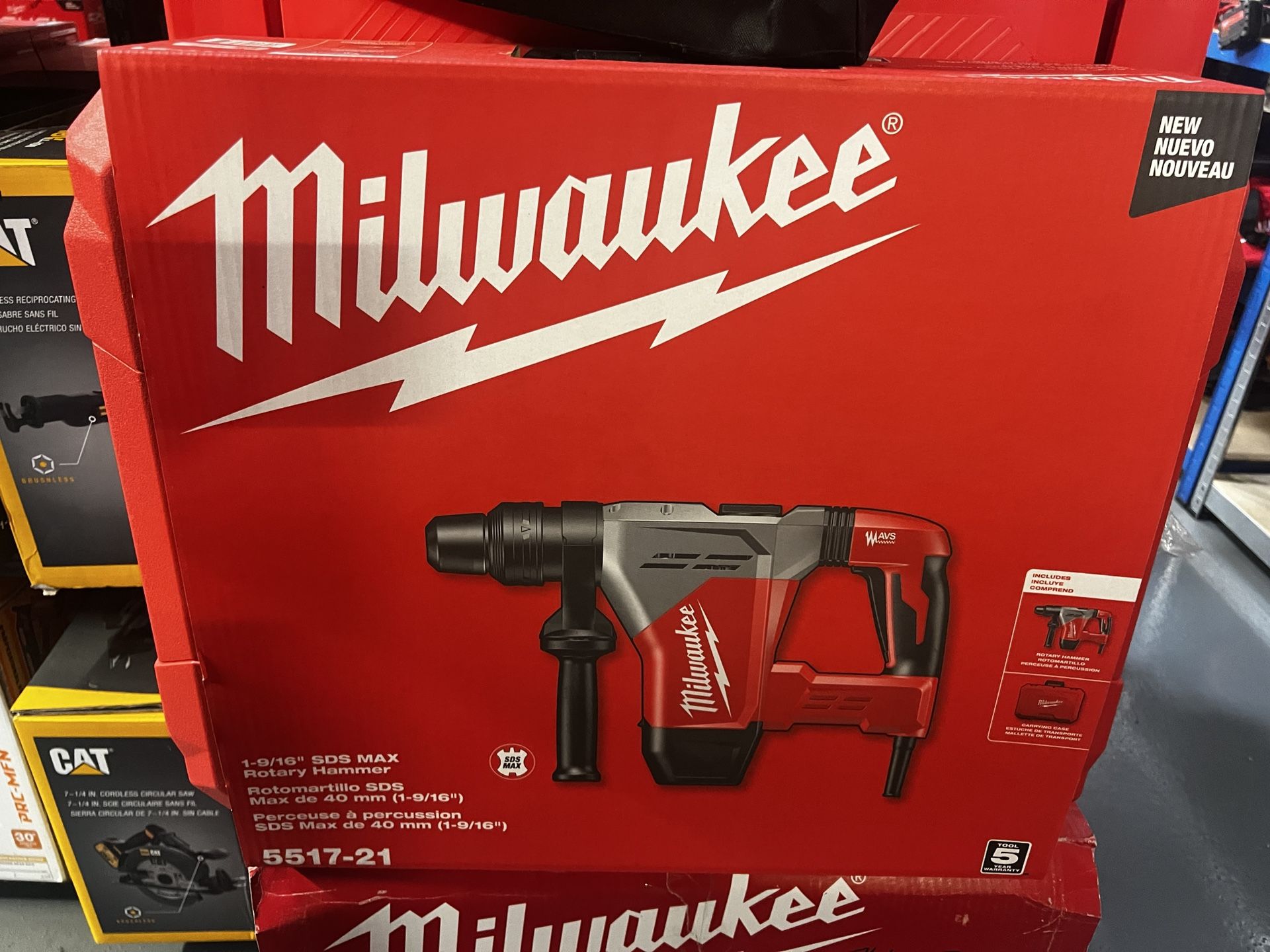 Milwaukee 1-9/16” SDS Max Rotary Hammer