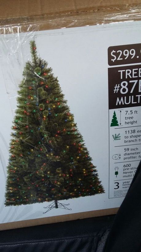 DONNER & BLITZEN INCORPORATED 7.5 FT CRESTLINE DELUXE CASHMERE PINE PRE OUR CHRISTMAS TREE
