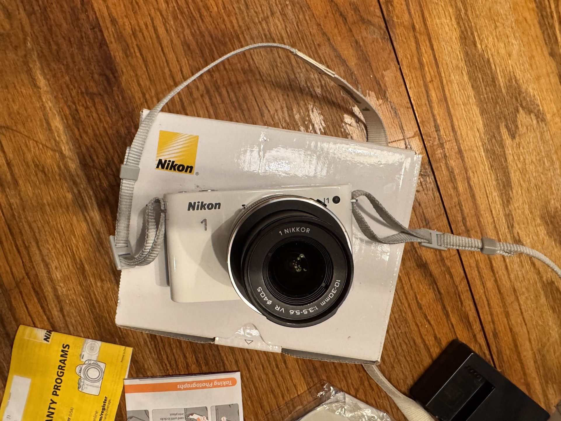 Nikon 1 J1 10.1MP Digital Camera White Kit w/VR 10-30mm Lens
