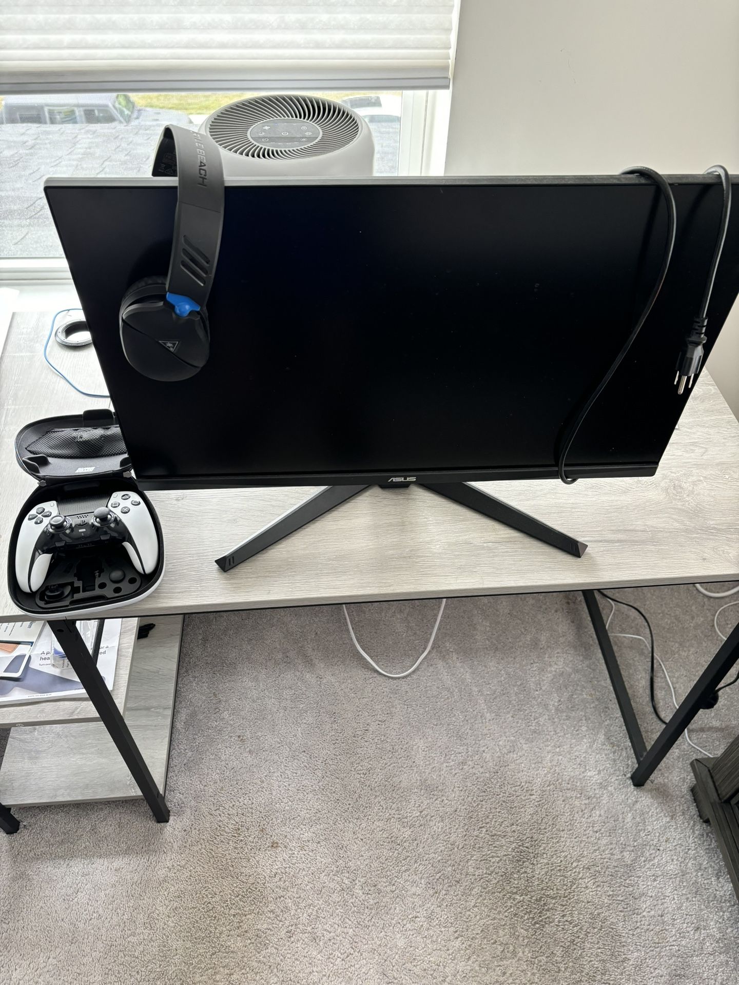 Asus Tuff Gaming Monitor, Dual Sense Ps5 Controller, Turtle Beach Headset